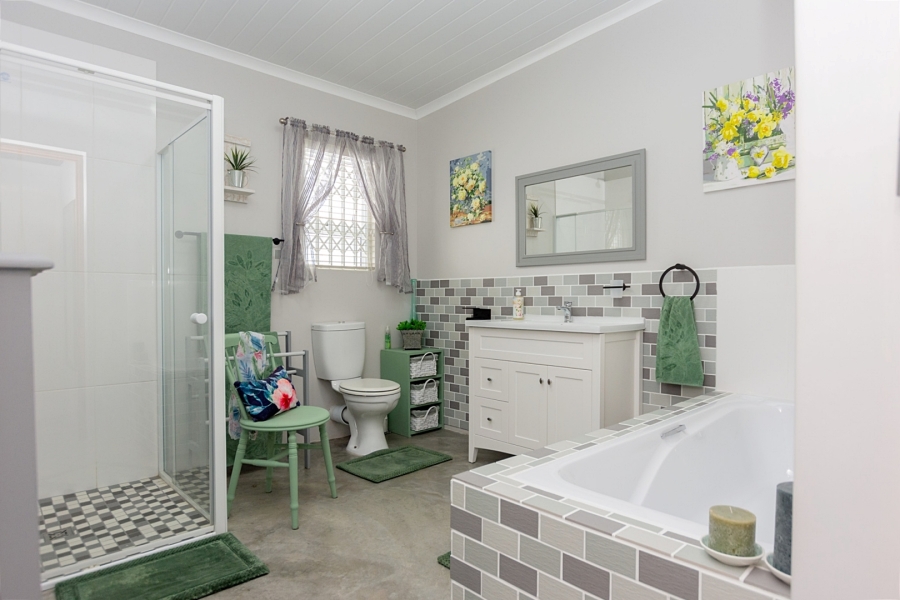 3 Bedroom Property for Sale in Britannia Bay Western Cape